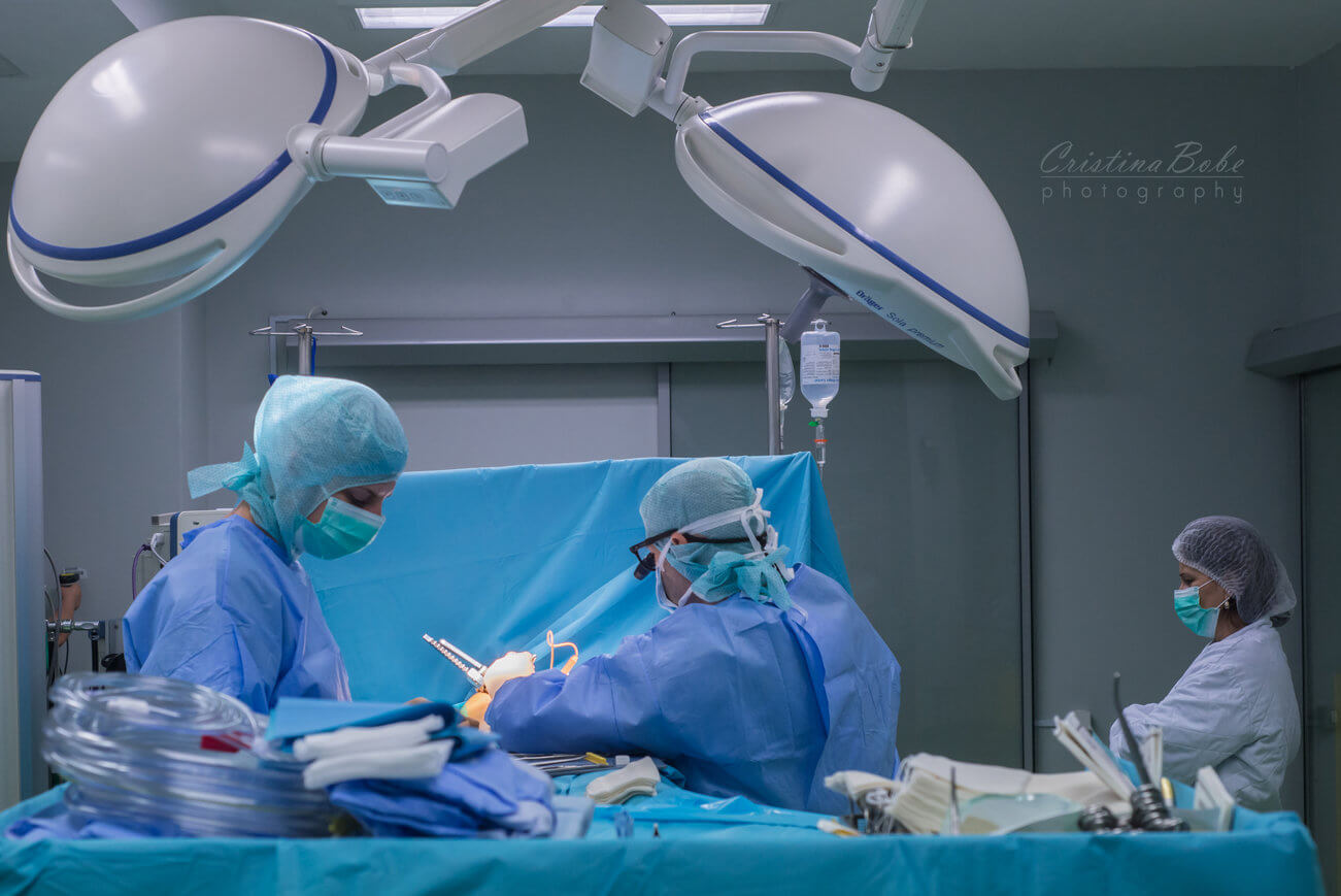 Trei operații de mare risc, pe cord deschis, au fost efectuate cu succes la Spitalul de Cardiologie Clinicco Brașov